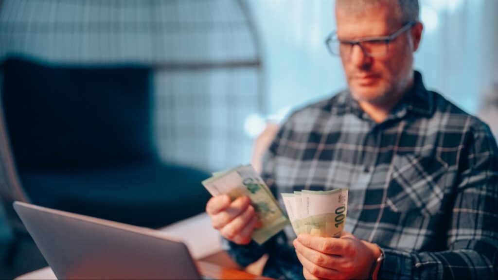 3 Proven Strategies to Build a Healthy Relationship with Money